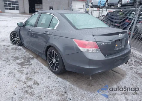 2010 Honda Accord 2.4 Lx from USA, damaged, VIN 1HGCP2F30AA061688
